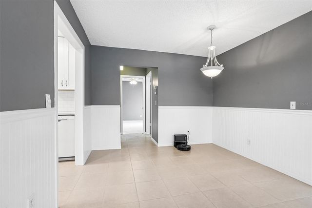 124 GLOUCESTER BOULEVARD 355J, Sun City Center, FL 33573