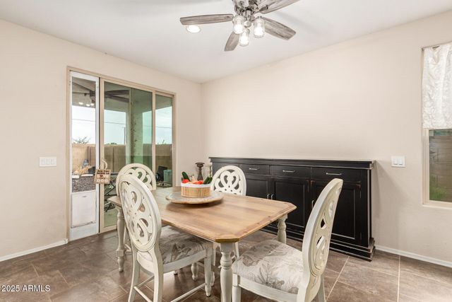 800 W DANISH RED Trail, San Tan Valley, AZ 85143