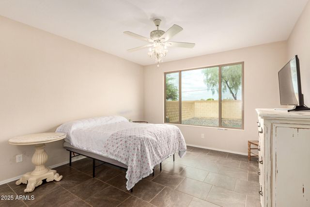 800 W DANISH RED Trail, San Tan Valley, AZ 85143