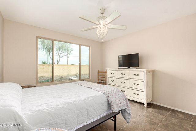 800 W DANISH RED Trail, San Tan Valley, AZ 85143