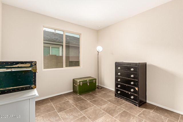 800 W DANISH RED Trail, San Tan Valley, AZ 85143