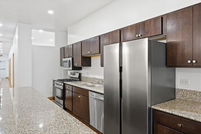2723 N Clark Street 2ND, Chicago, IL 60614