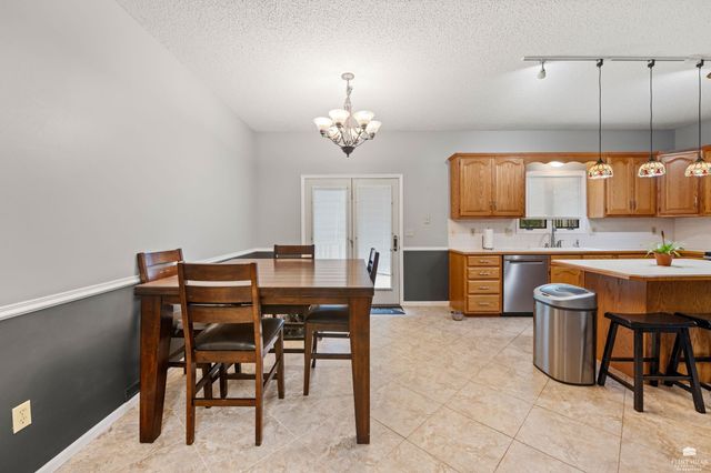 3360 Effingham Drive, Manhattan, KS 66503