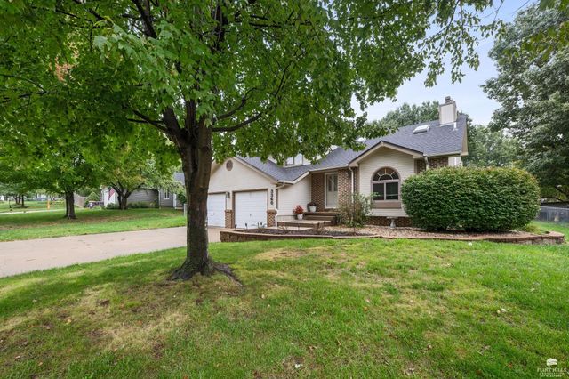 3360 Effingham Drive, Manhattan, KS 66503