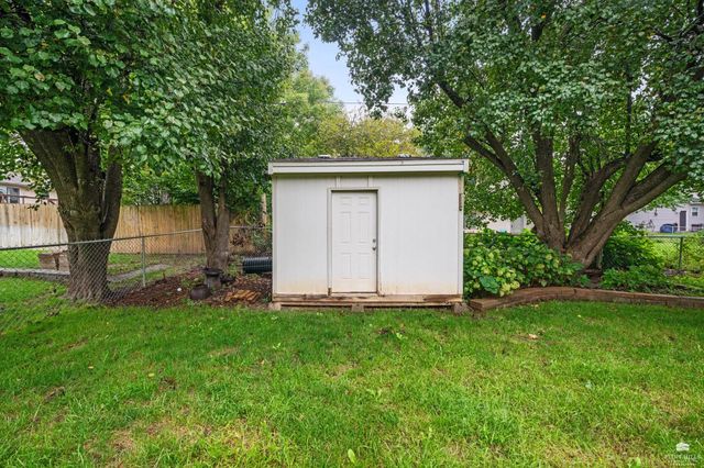 3360 Effingham Drive, Manhattan, KS 66503