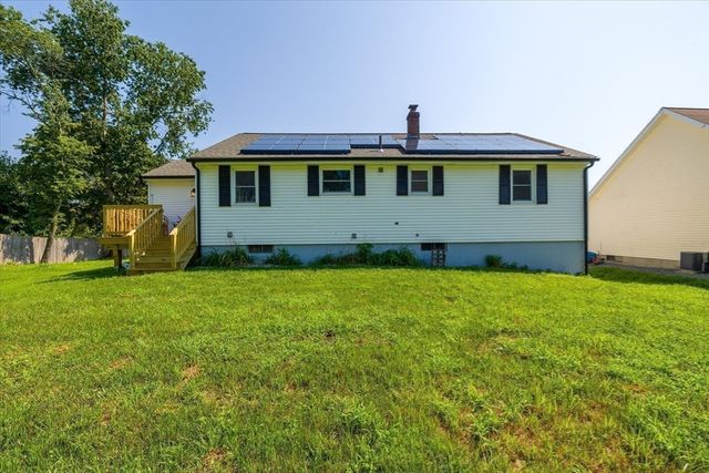 79 Humes Ave, Worcester, MA 01605