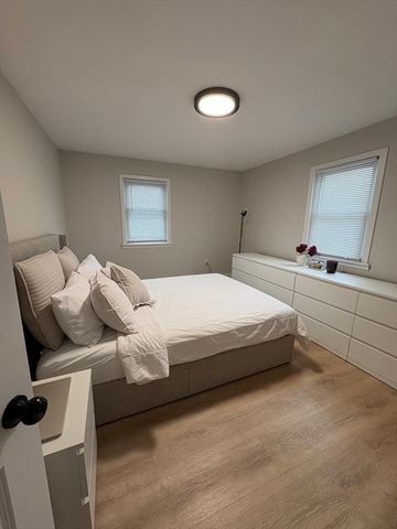 79 Humes Ave, Worcester, MA 01605