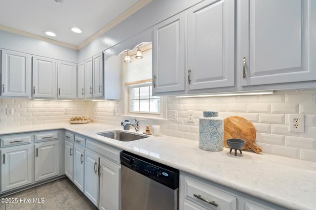 5900 Offshore Court, Wilmington, NC 28409