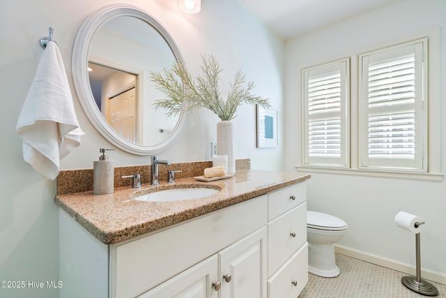 5900 Offshore Court, Wilmington, NC 28409