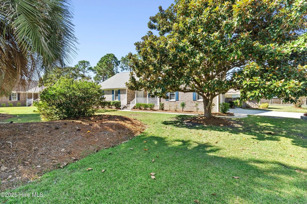 5900 Offshore Court, Wilmington, NC 28409