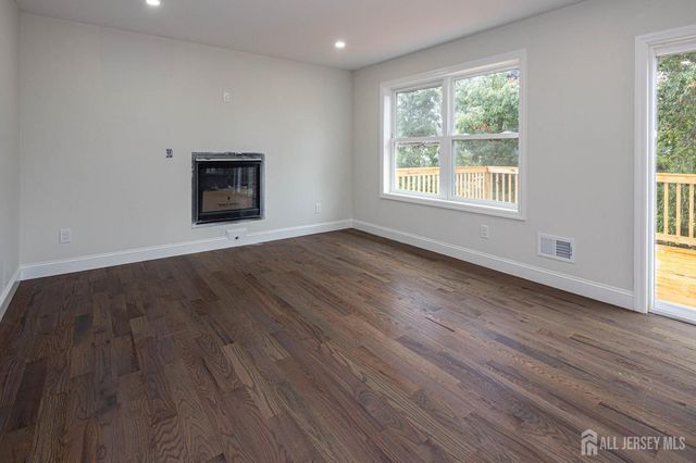 19 John Street, Sayreville, NJ 08872