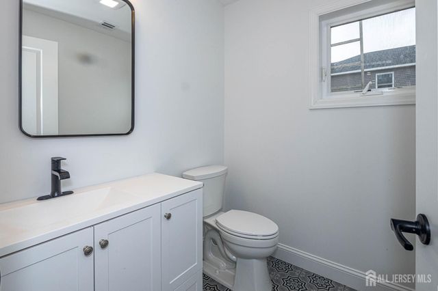 19 John Street, Sayreville, NJ 08872