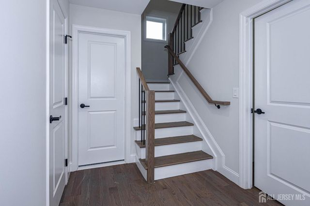 19 John Street, Sayreville, NJ 08872