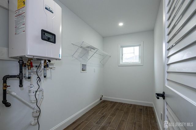 19 John Street, Sayreville, NJ 08872