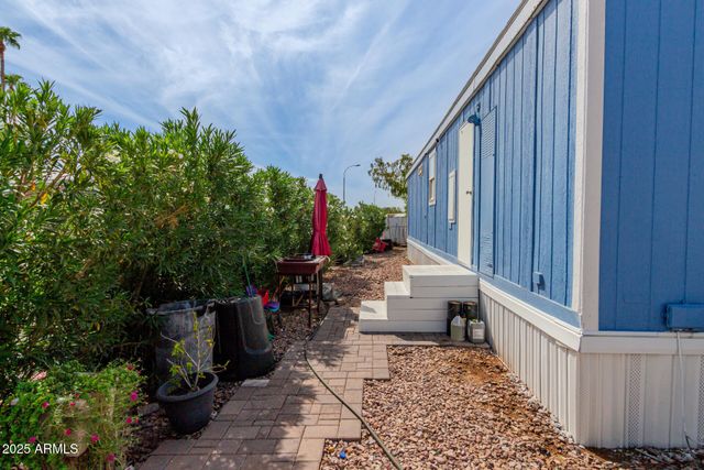 555 W WARNER Road 139, Chandler, AZ 85225