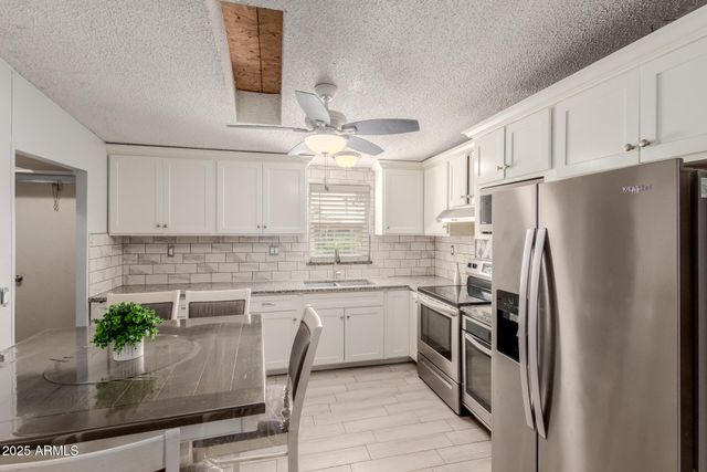 555 W WARNER Road 139, Chandler, AZ 85225