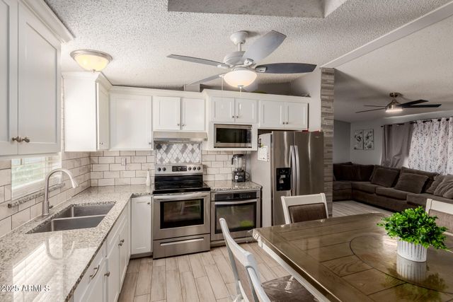 555 W WARNER Road 139, Chandler, AZ 85225