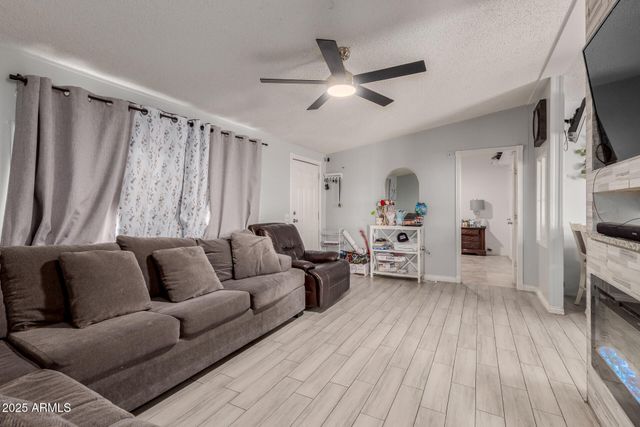 555 W WARNER Road 139, Chandler, AZ 85225