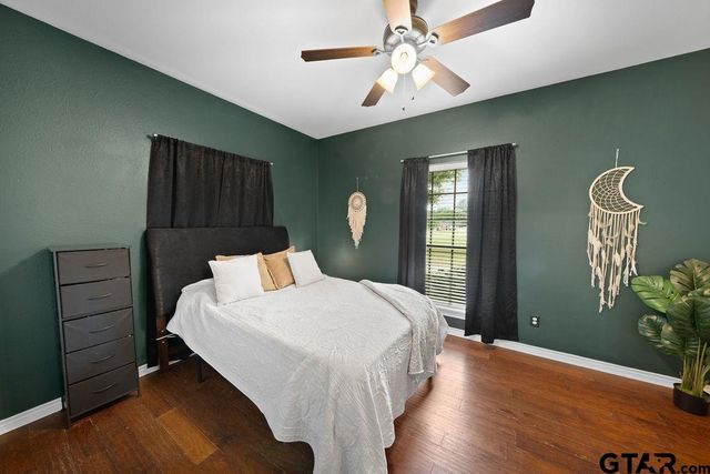 11906 Meadow Creek Dr., Brownsboro, TX 75756