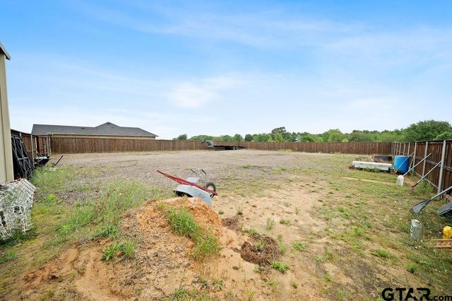 11906 Meadow Creek Dr., Brownsboro, TX 75756