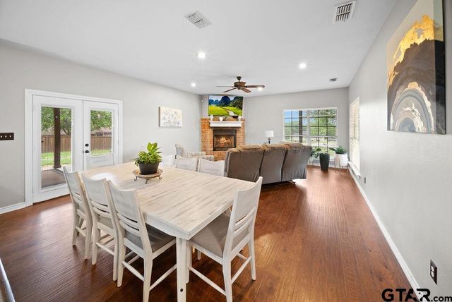 11906 Meadow Creek Dr., Brownsboro, TX 75756