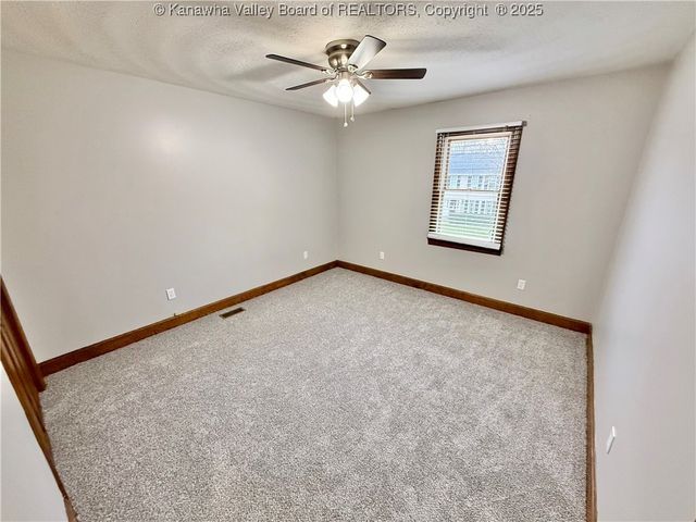 108 Sun Valley, Scott Depot, WV 25560