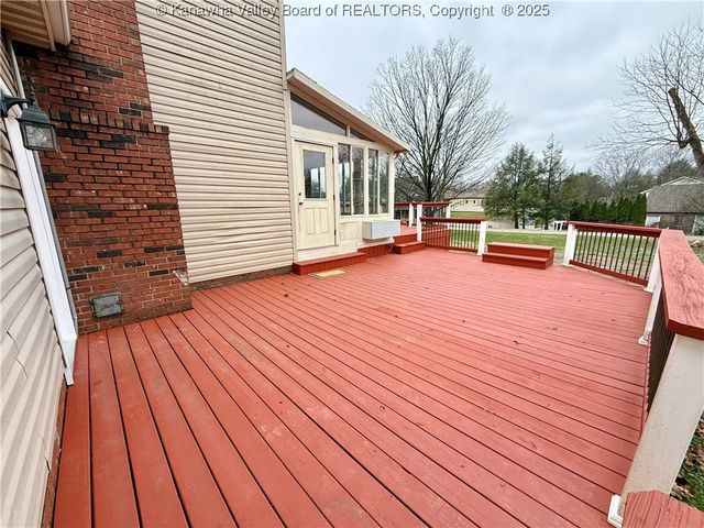 108 Sun Valley, Scott Depot, WV 25560