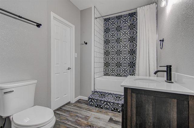 17308 E Darleen DR, Leander, TX 78641