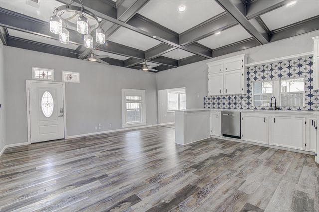 17308 E Darleen DR, Leander, TX 78641
