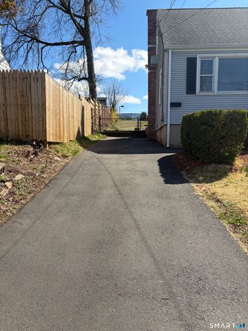 123 Longview Avenue, Fairfield, CT 06824