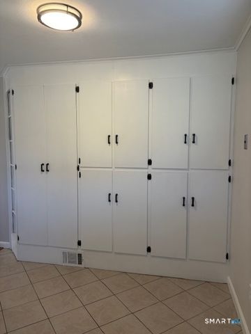 123 Longview Avenue, Fairfield, CT 06824