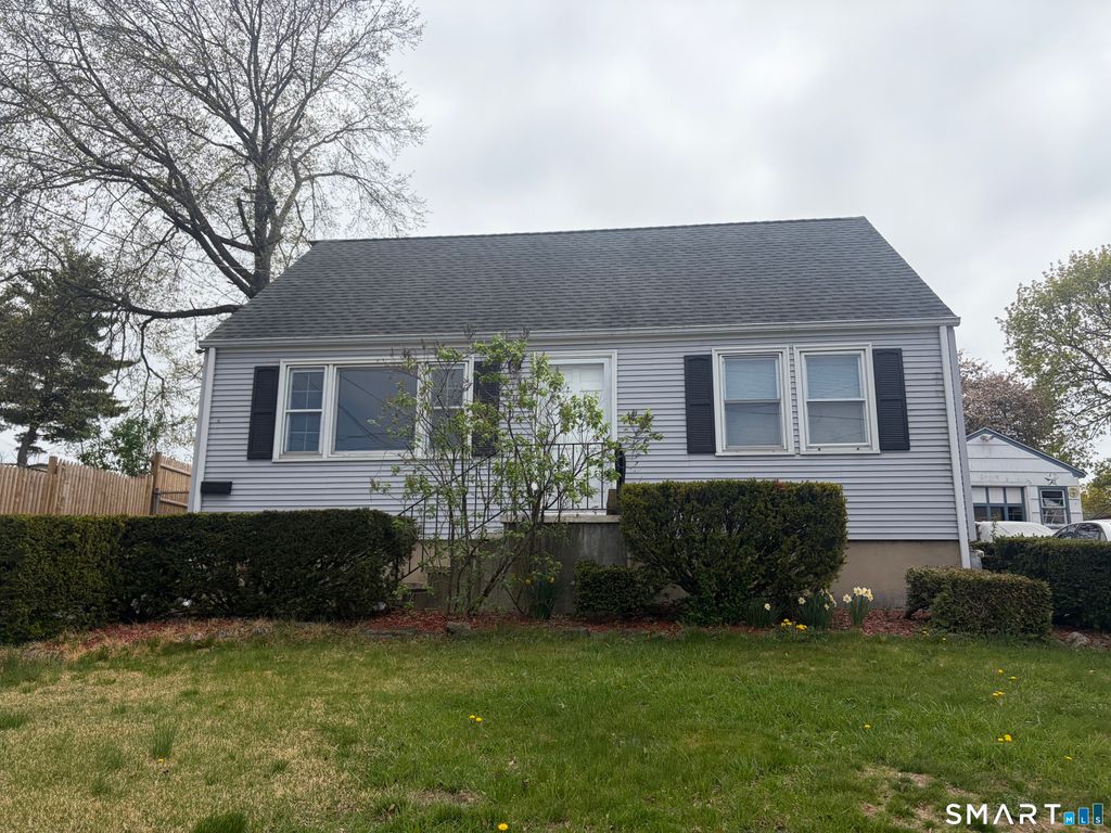 123 Longview Avenue, Fairfield, CT 06824