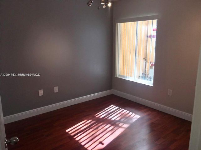 2445 NW 33rd St 1404, Oakland Park, FL 33309