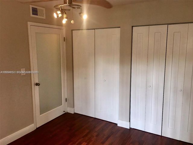 2445 NW 33rd St 1404, Oakland Park, FL 33309