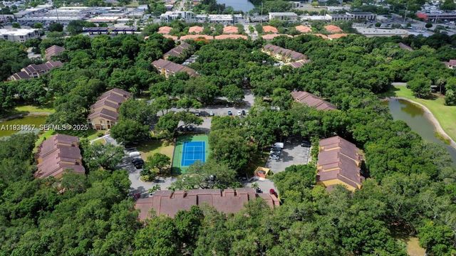 2445 NW 33rd St 1404, Oakland Park, FL 33309