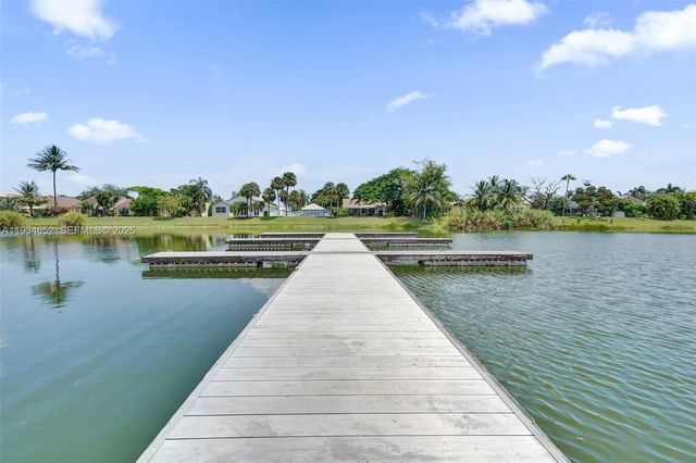 2445 NW 33rd St 1404, Oakland Park, FL 33309