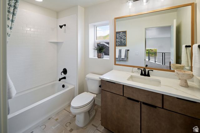 1033 W PARAMOUNT CV, Riverdale, UT 84405