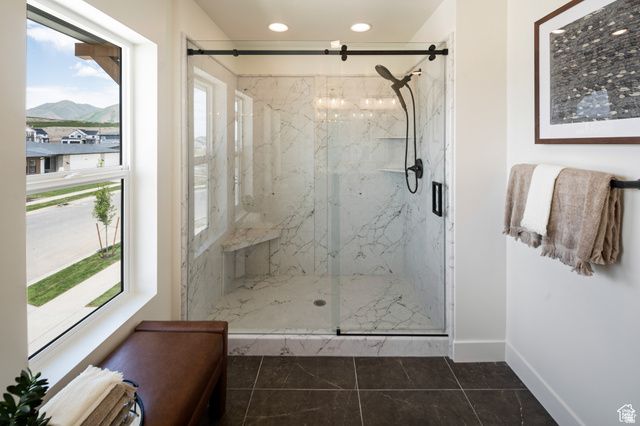 1033 W PARAMOUNT CV, Riverdale, UT 84405