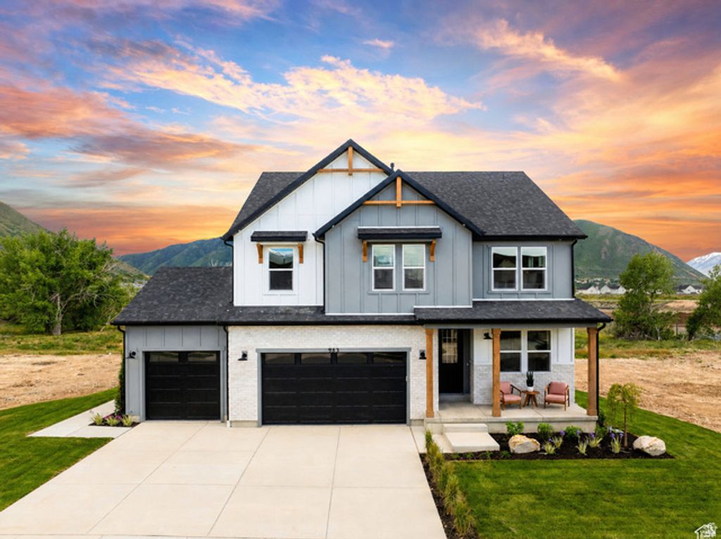 1033 W PARAMOUNT CV, Riverdale, UT 84405