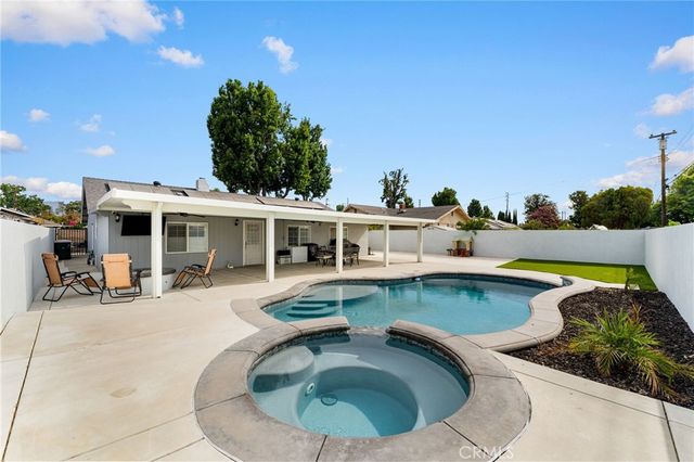 5019 Roosevelt, Chino, CA 91710