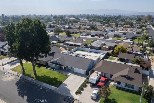 5019 Roosevelt, Chino, CA 91710