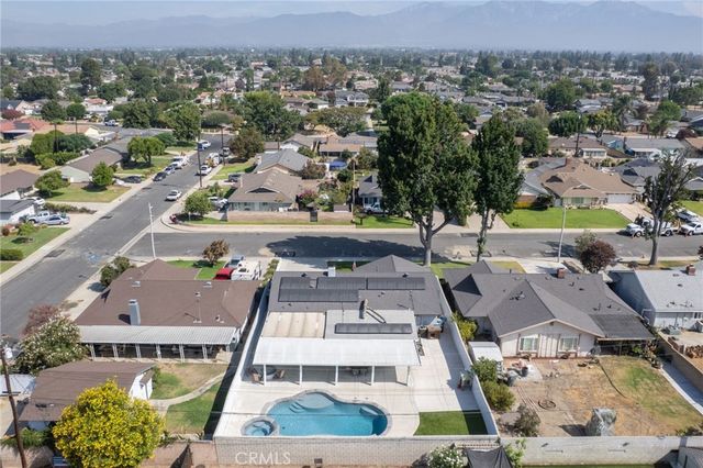5019 Roosevelt, Chino, CA 91710