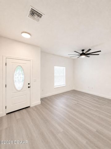 545 N Lincoln Street, Daytona Beach, FL 32114