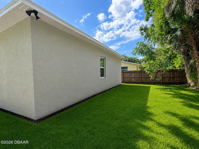 545 N Lincoln Street, Daytona Beach, FL 32114