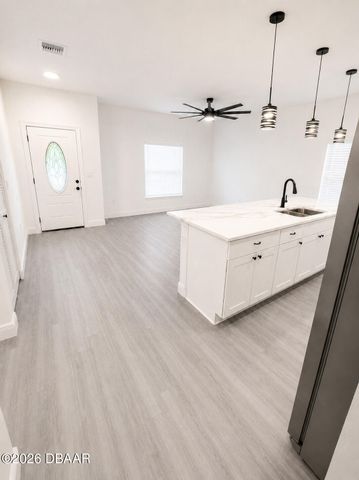 545 N Lincoln Street, Daytona Beach, FL 32114
