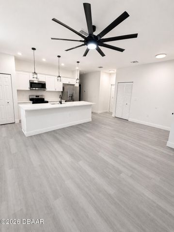 545 N Lincoln Street, Daytona Beach, FL 32114