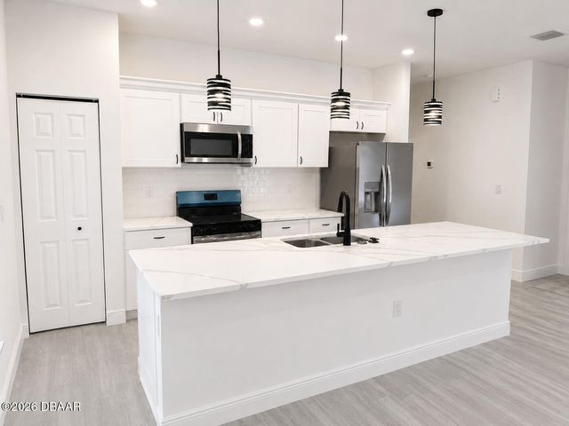 545 N Lincoln Street, Daytona Beach, FL 32114