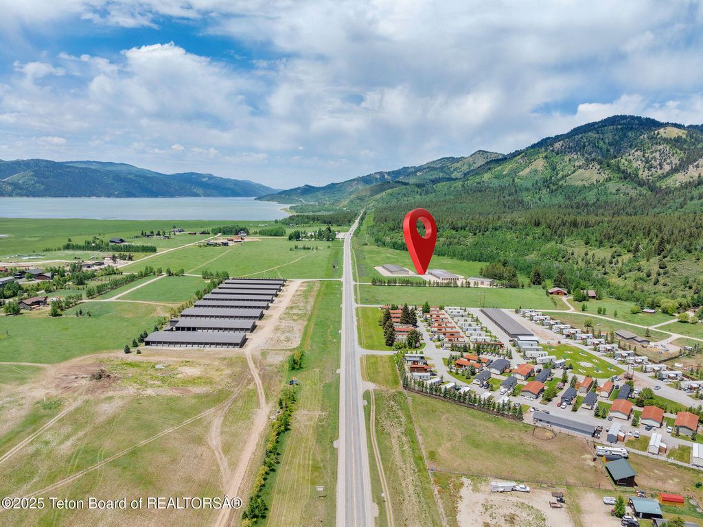 1300 US-26, Alpine, WY 83128 photo 23