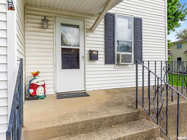 211 W PERSHING Street, Morton, IL 61550