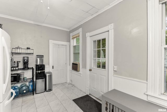 211 W PERSHING Street, Morton, IL 61550
